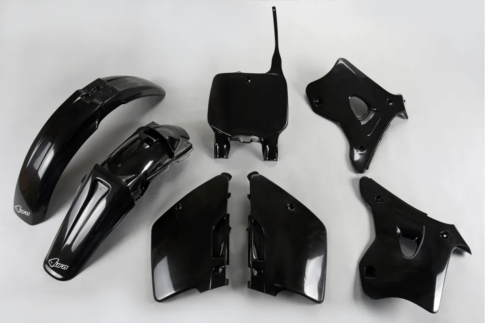 Must-Have UFO plastic kit Zwart Kawasaki KX 125/250 96-98