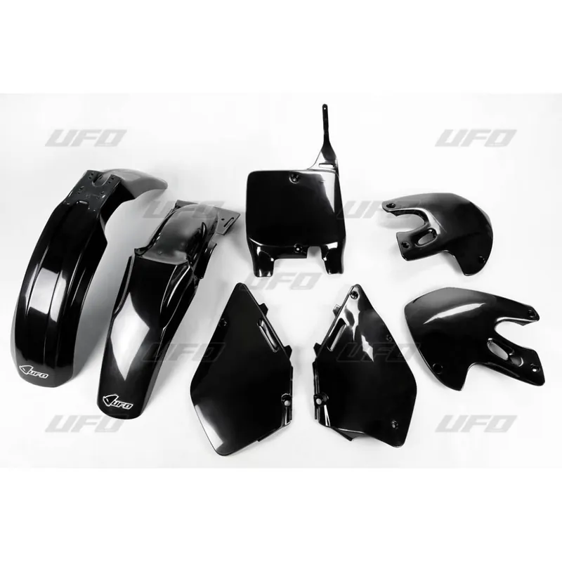 Koopje UFO plastic kit Zwart Suzuki RM 125/250 99-00