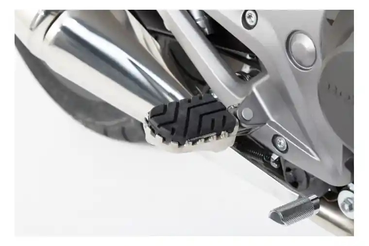 Finale Uitverkoop SW-Motech Voetsteunen Honda Crossrunner\\/Crosstourer 11-\\/NC 700\\/750 S\\/X\\/VFR 800 X\\/VFR 1200 X 11-