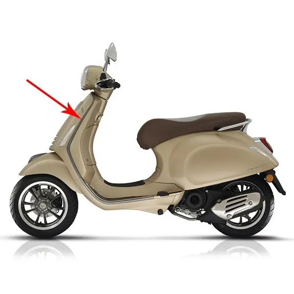 sierstrip Piaggio origineel beenschild linksboven antraciet past op primavera, sprint cm2984025 Gratis Verzending